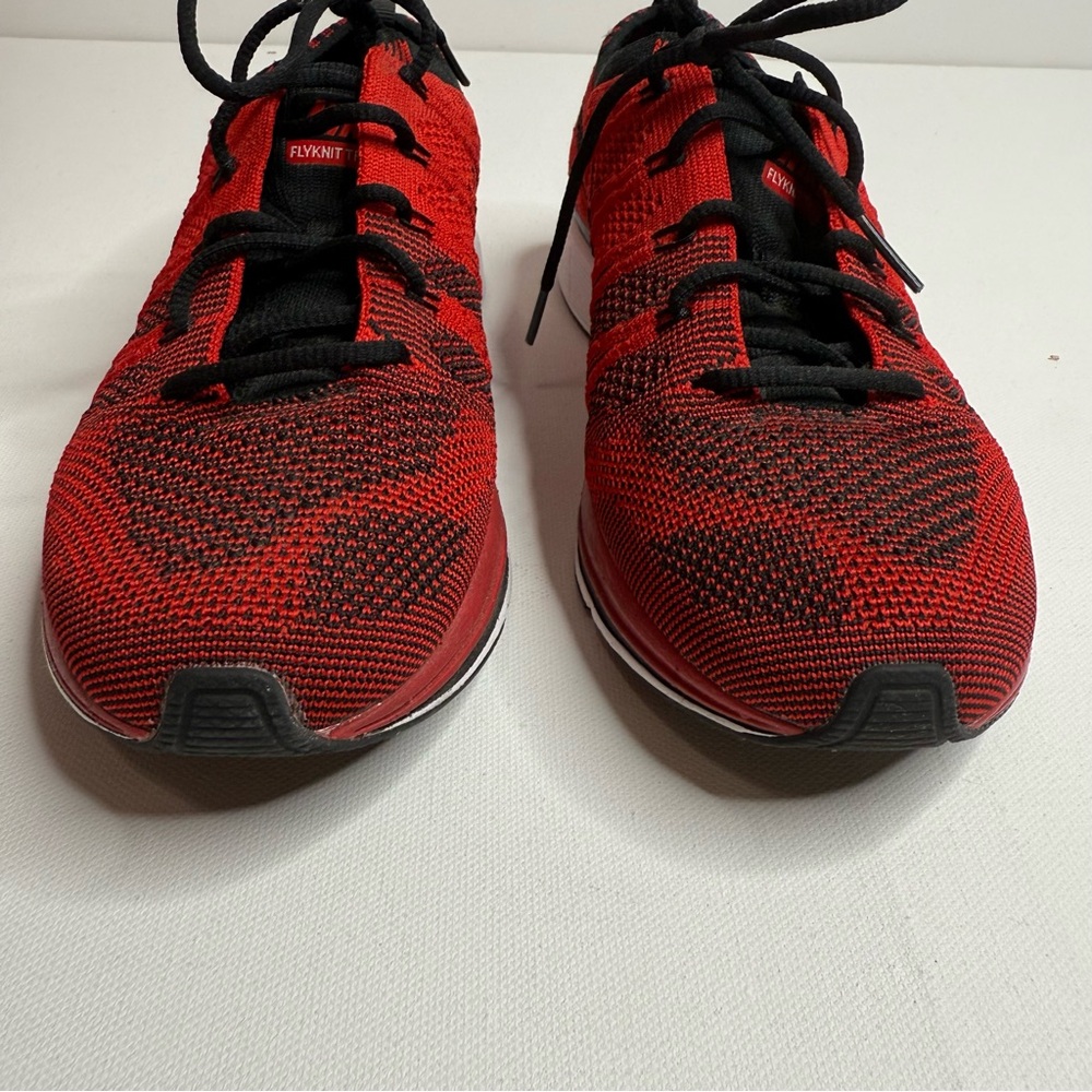 Nike Flyknit Trainer University Red - Picture 6 of 8